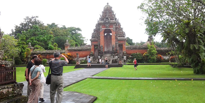 Taman Ayun Temple